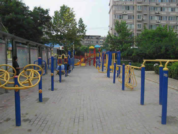 小区户外健身器材安装